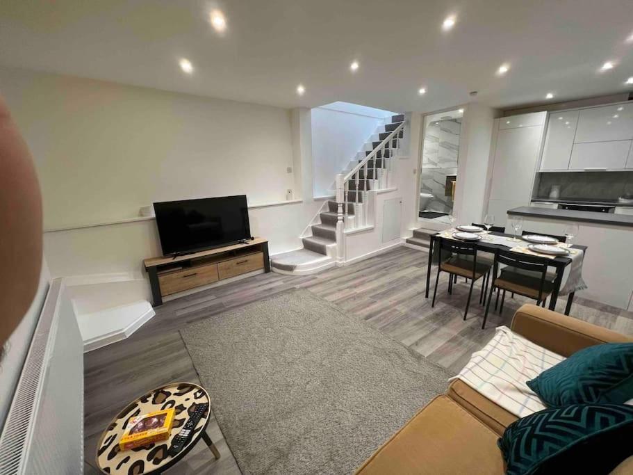 Stunning 3Br Maisonette In Brixton Лондон Екстер'єр фото